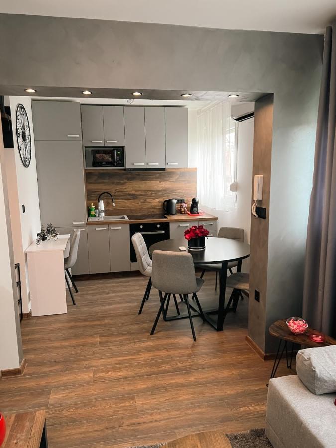 Vinkovci 1 Apartment Bagian luar foto