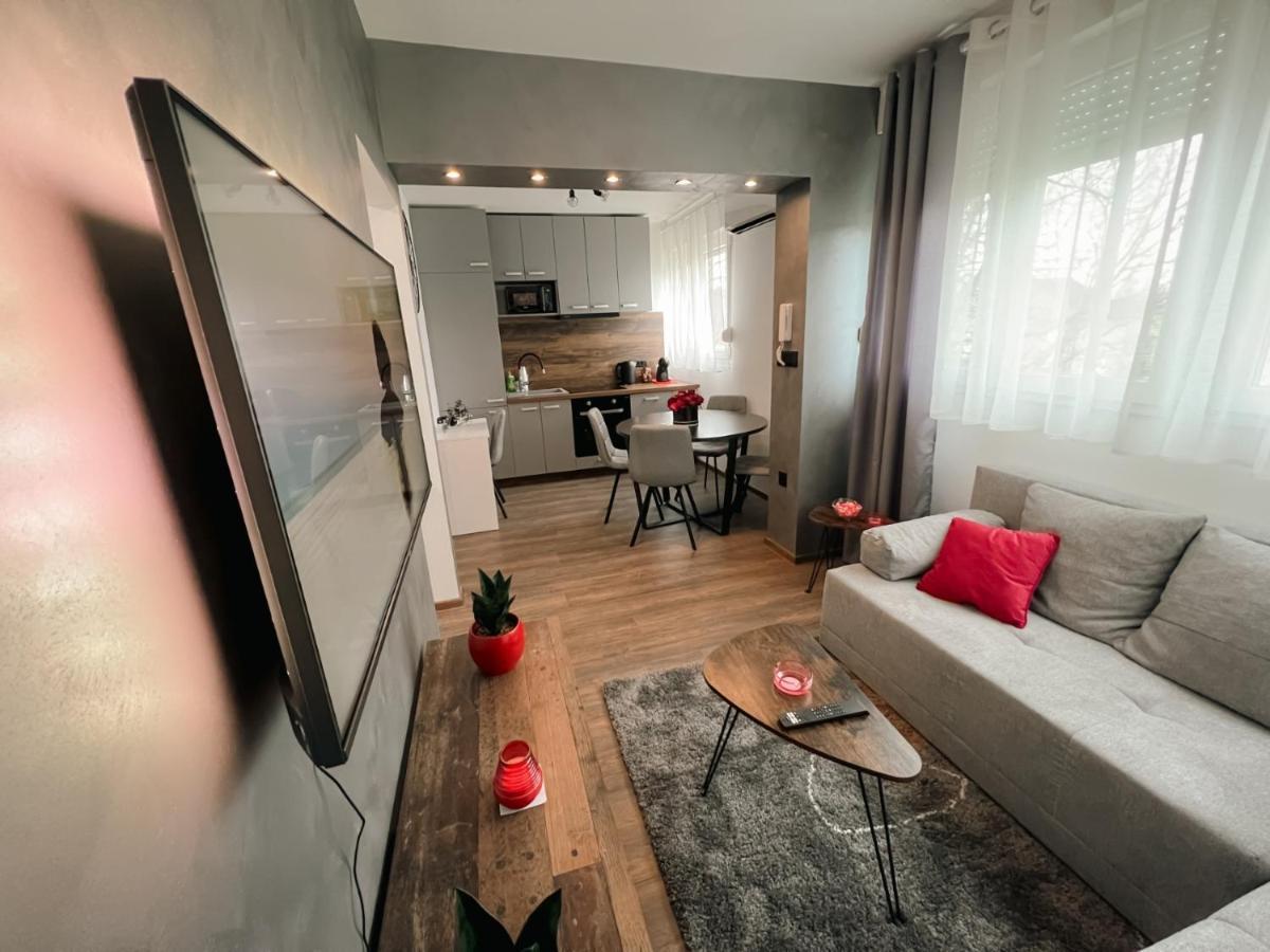Vinkovci 1 Apartment Bagian luar foto