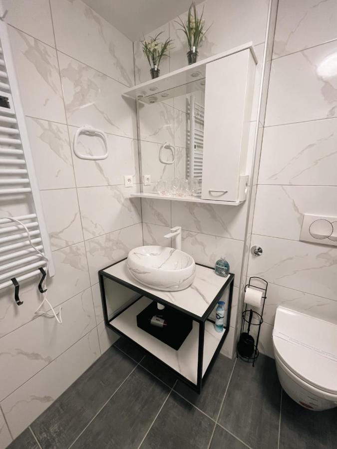 Vinkovci 1 Apartment Bagian luar foto